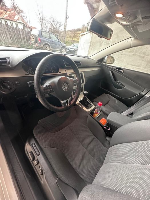 Volkswagen Passat B6 R-Line 4Motion – 2.0 TDI 140 CP – Manuală – 2010