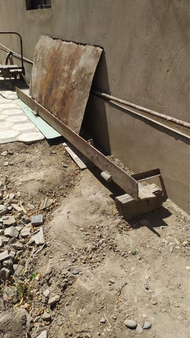 Угол железный