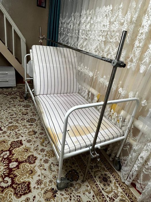 Инвальидный кроват расклодной