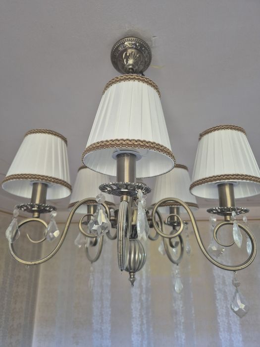 Candelabru aproape nou