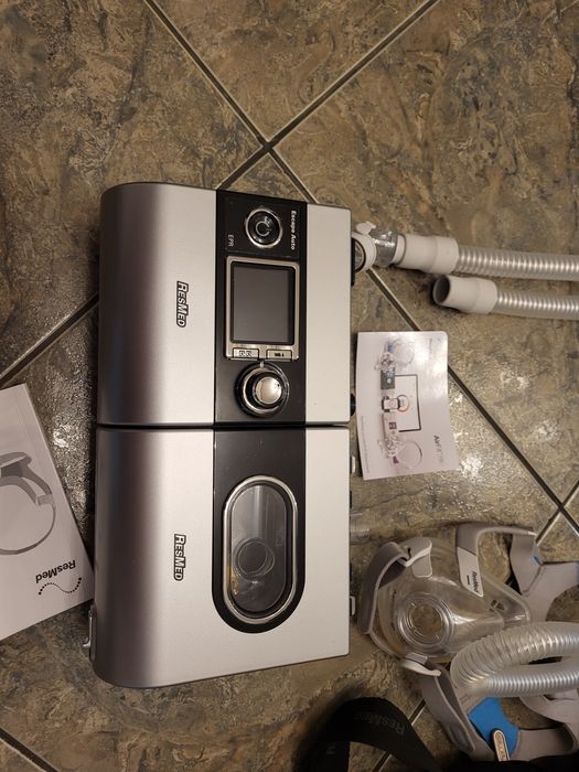 Aparat Apnee ResMed S9 AutoSet + Mască AirFit F20 + Accesorii (3579 ore)