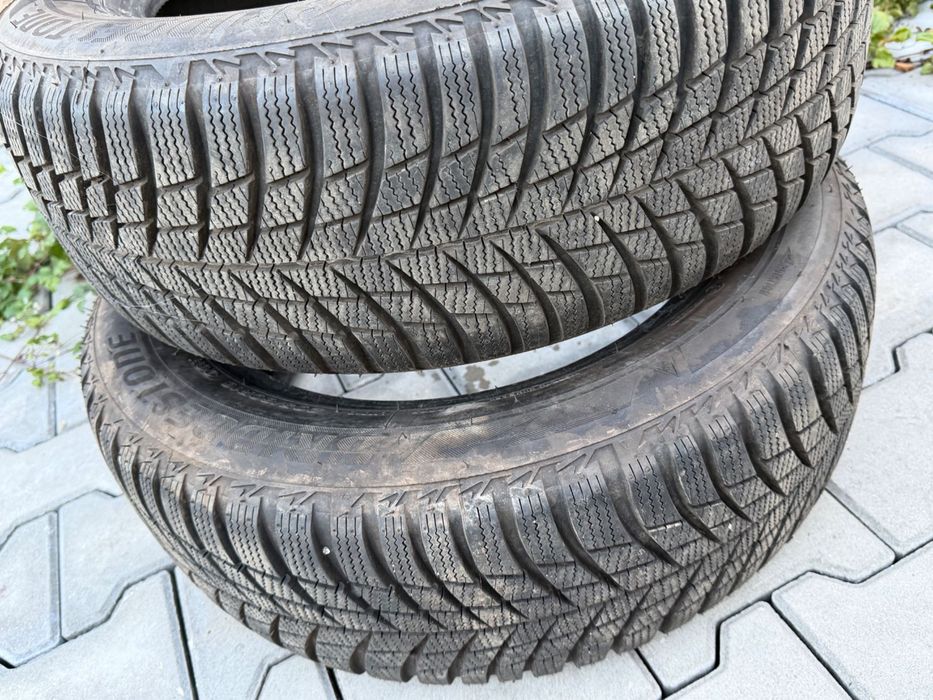 Зимни Гуми Bridgestone 205/60/16 - 2 броя