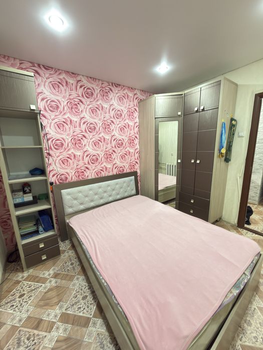 Спальный гарнитур