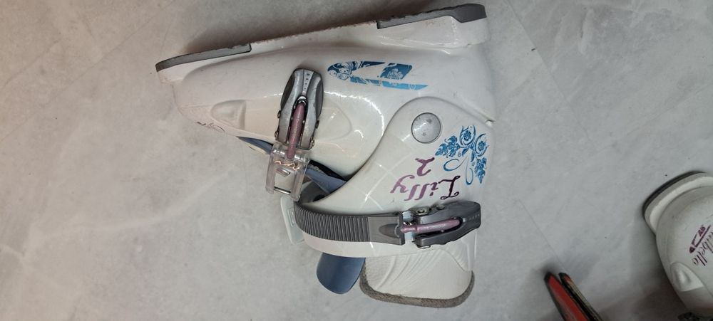 Детски ски и обувки