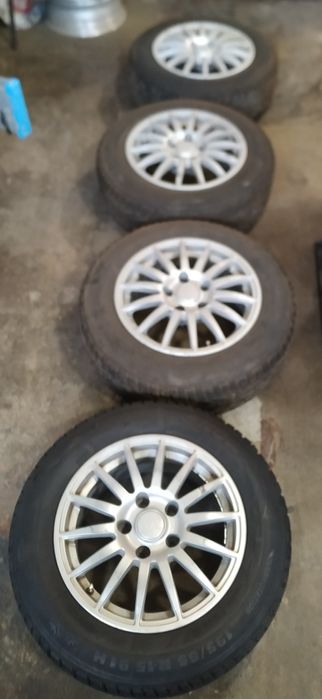 Джанти 15" 5x114,3 със зимни гуми 195,65,15