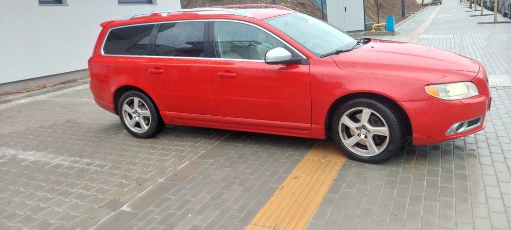 Volvo V70 2.5T Bi-fuel | Summum