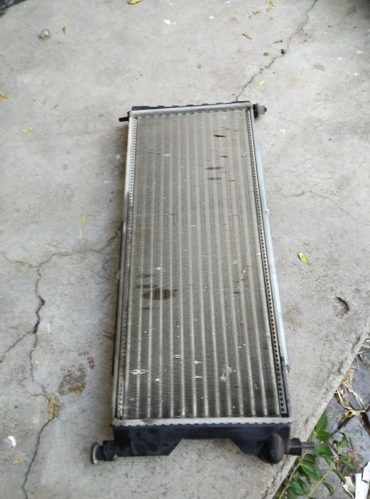 Радиатор за opel corsa b 1,5 isuzu двигател