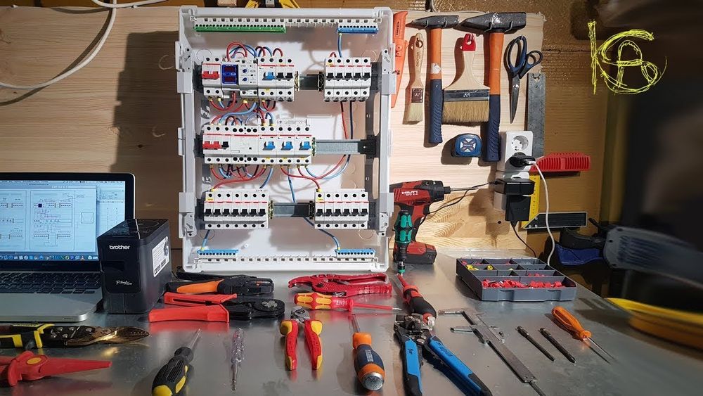 Электрик Астана недорого. Услуги перфоратора. Навеска люстр