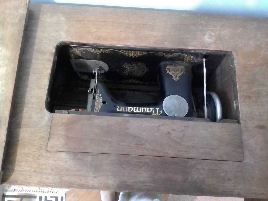 Стара шевна машина.NAUMANN