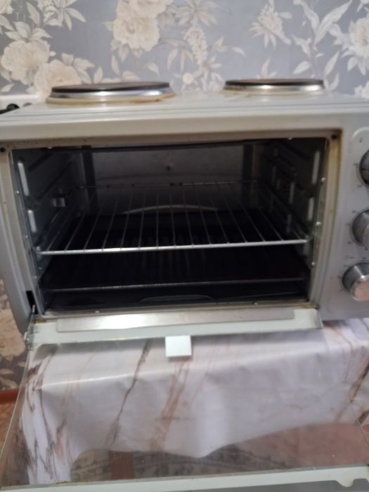 Продаётся  духовка с грилем