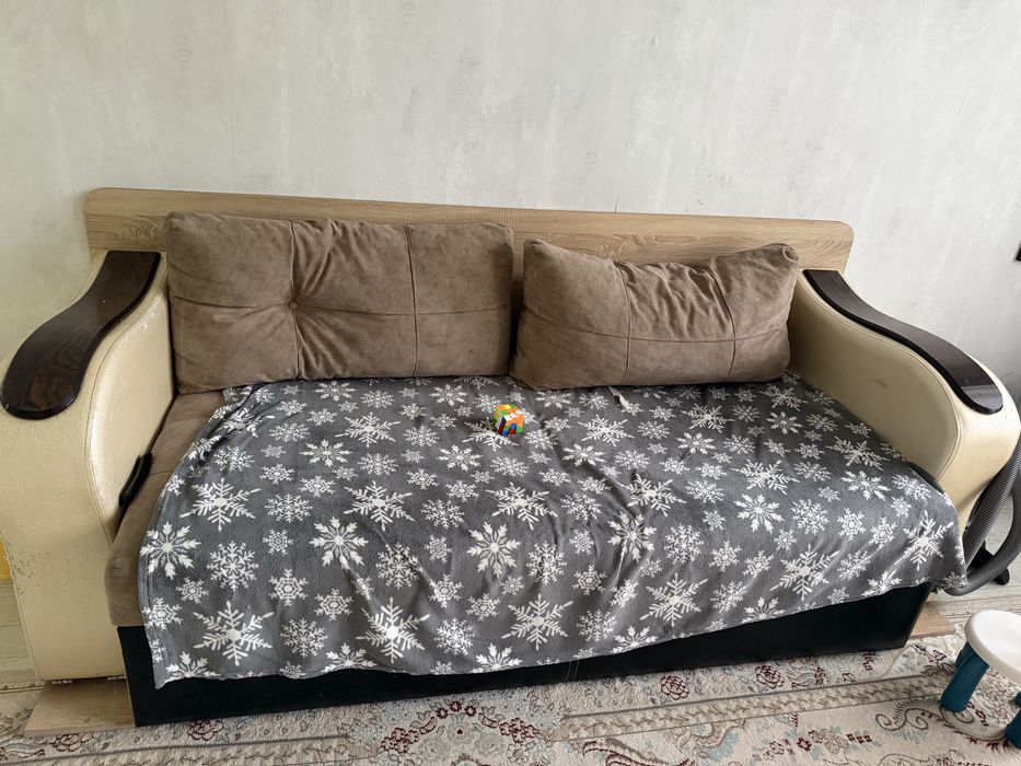Продам диван-стол