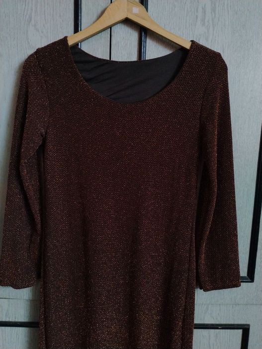 Елегантна рокля с ламе