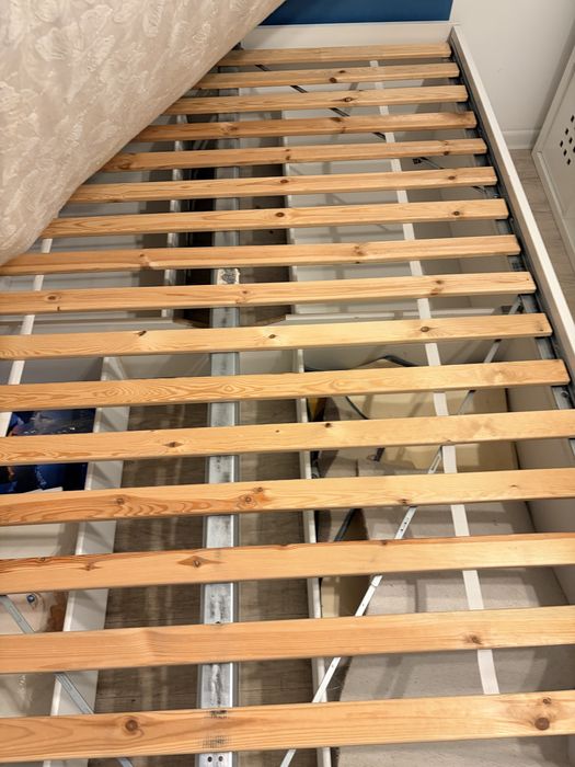 Кровать ikea в рабочем состоянии