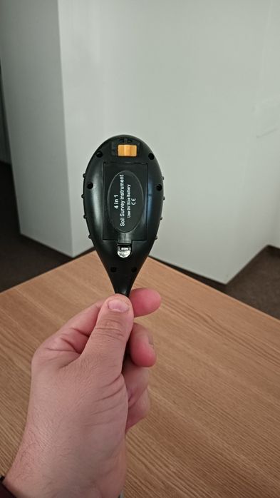 Termometru pentru sol