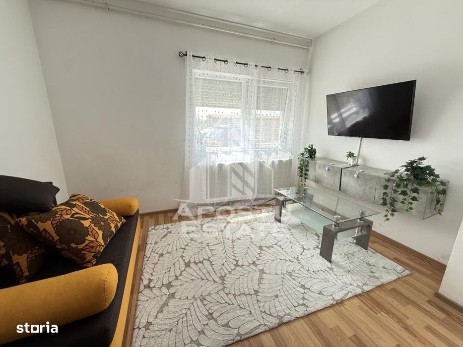 Apartament cu 3 camere de vanzare , Cu grădina , Sanandrei