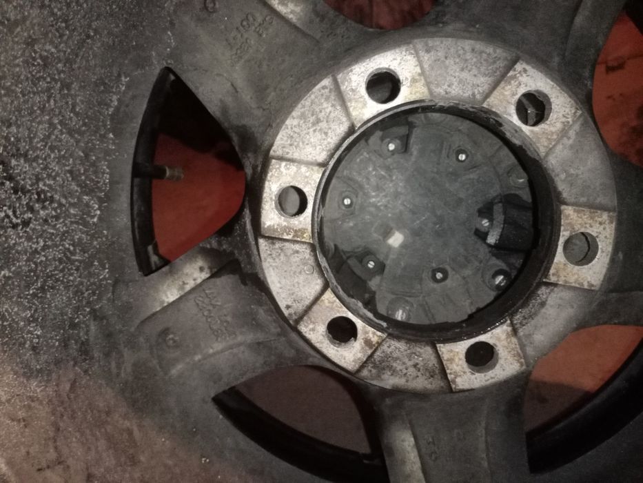 Шины с дисками 235/70/16