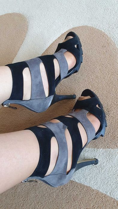 Оригинальные туфли. Каблук 10 см. 36 размер