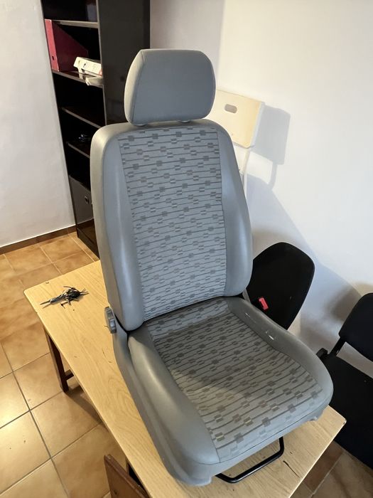Scaun fata dreapta vw T5 T6