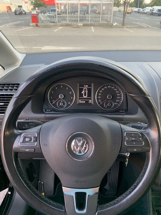 VW-Touran 7 locuri