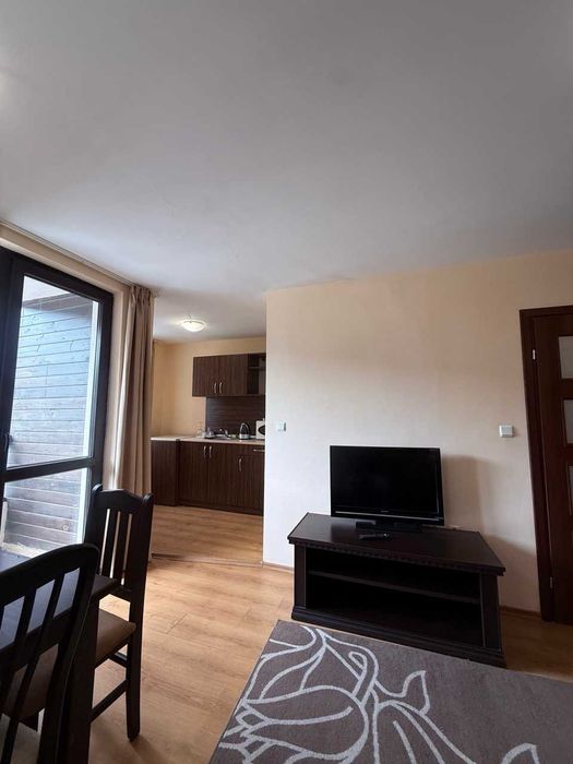 Стилен тристаен апартамент с панорамна гледка в Банско