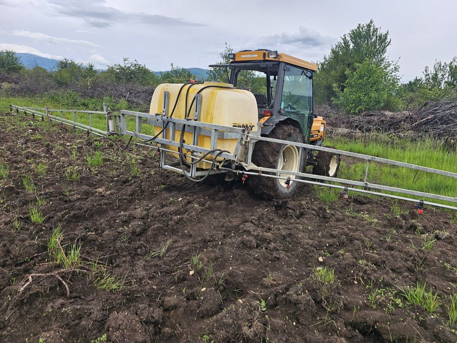 Пръскачка 600 литра