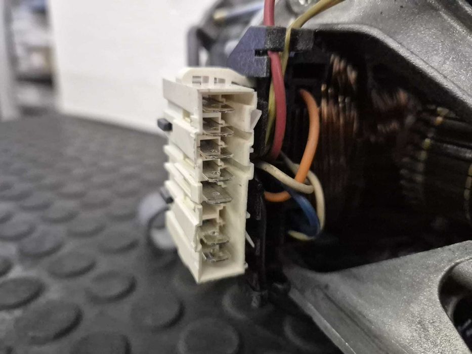 Motor masina de spalat 7 pini Selni 32016735, compatibil Vestel / R2