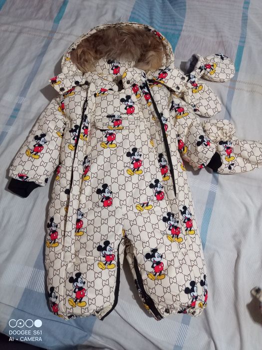 Продам детский комбинезон