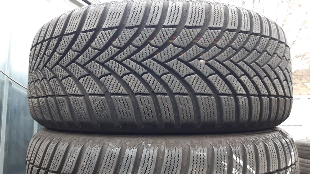 Anvelope 215/55r16 iarnă marca Michelin, Semperit preț 210 lei bucata