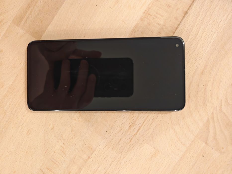 Telefon Oppo Reno6 5G 8+8GBRam,128GB Stocare functional + Incarcator rapid SuperVOOC
