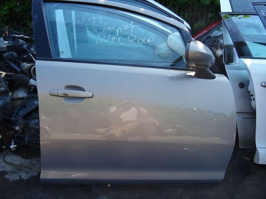 Vand Usa Fata Dreapta Opel Corsa D (in 5usi) facelift din 2011 volan pe stanga