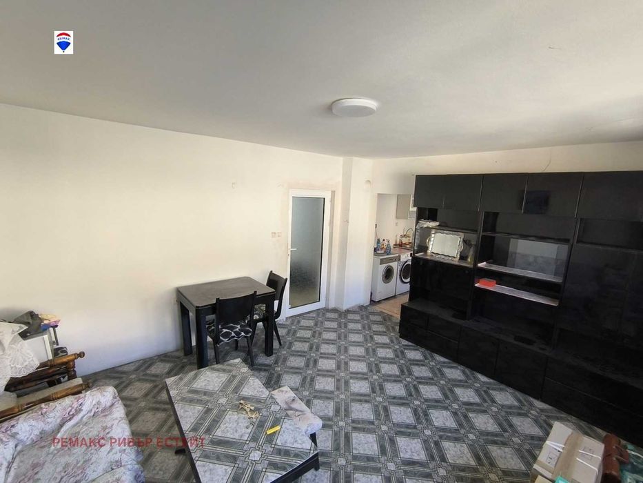 Продава се Тристаен апартамент в Русе, Ялта - 99 кв.м за 1353 €/кв.м - Снимка #3