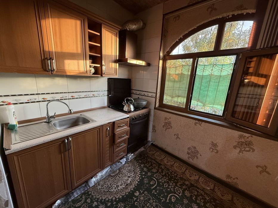 Чилонзор Ц квартал.  2комнатное 90кв банковской квартира Аренда