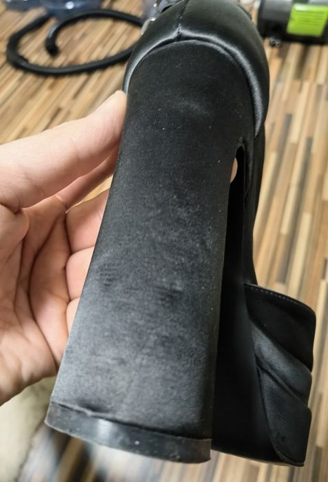 Vand Pantofi cu toc elegant nr 37