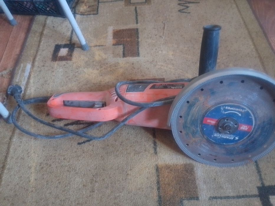 Продам Болгарку Pit 612301