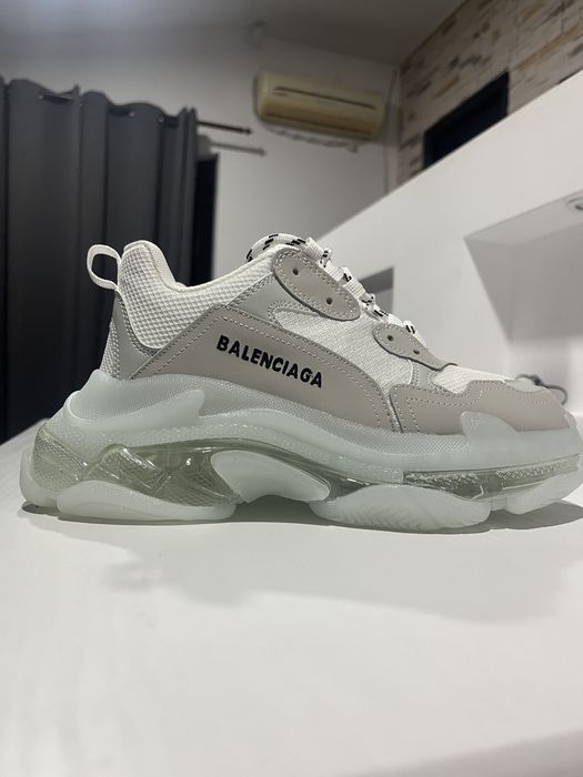 Vand adidasi Balenciaga Triple S