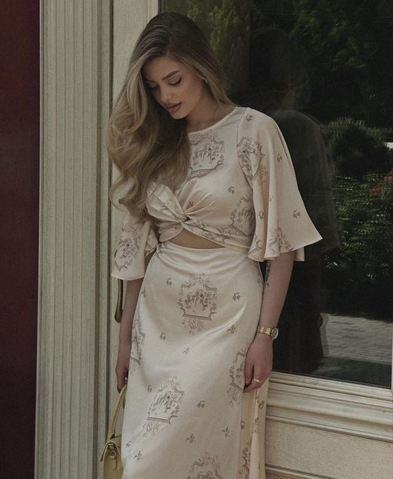 Продам платье на размер С