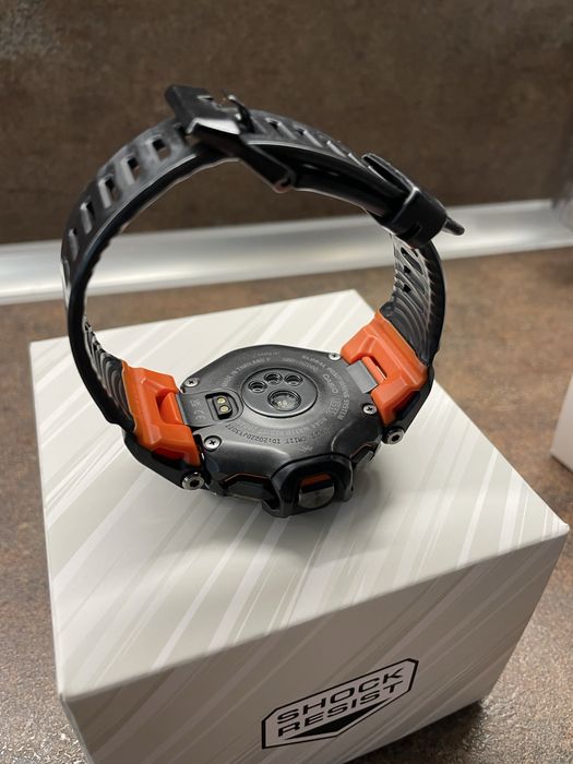 Часовник Casio G-SHOCK GBD-H2000