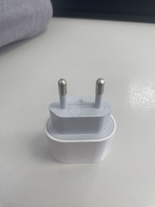 Оригинад Адаптер 20W