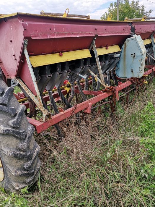 Сеялка за сеене на жито