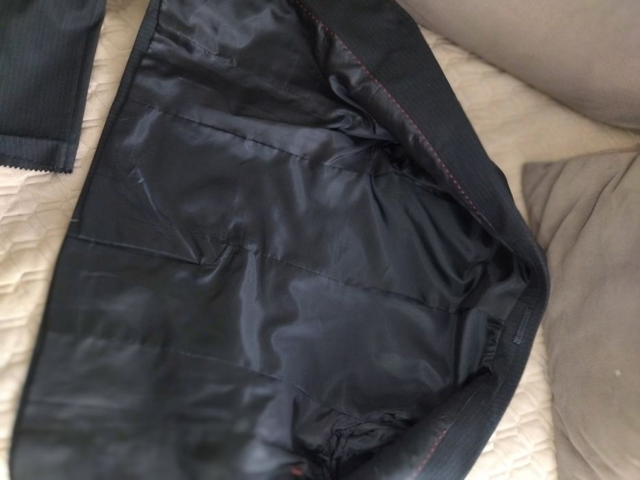 Продается детский костюм для школы