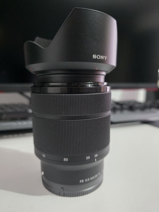 Obiectiv Sony FE 28–70mm F3.5–5.6 OSS – Sony E (Mirrorless)