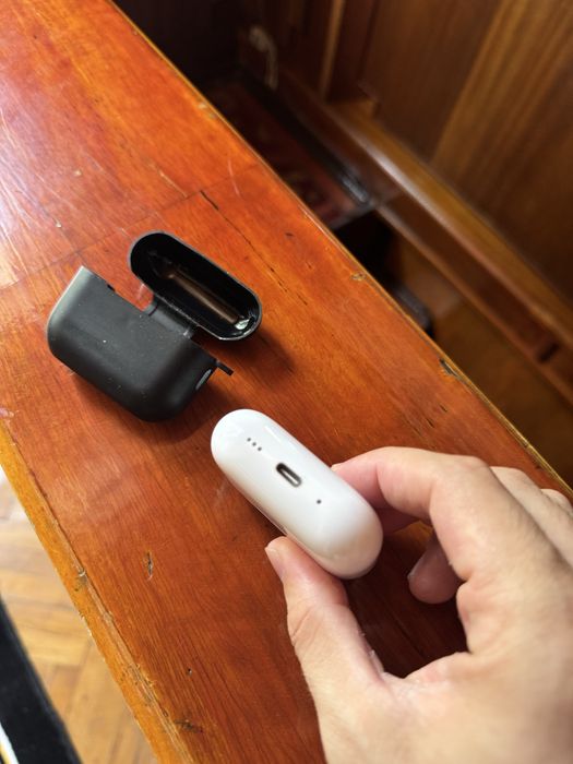 Airpods pro 3 оригинал, в идеале