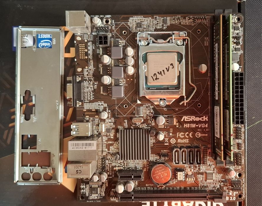 Материнская плата + Xeon E3-1241V3 (i7-4770) + озу 8gb