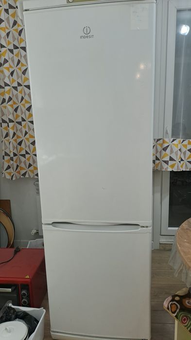 Холодильник в хорошем состоянии