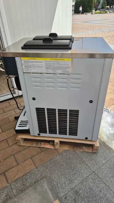 Нова сладолед машина нощно и предварително охлаждане 3 вкуса 28л/ч