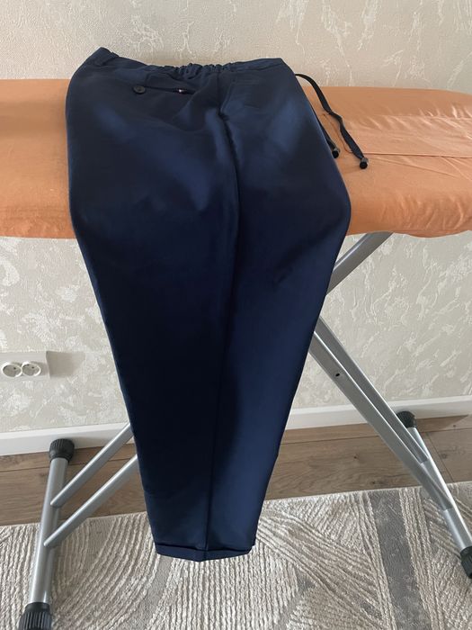 Продам классические брюки на мальчика