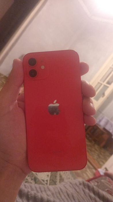 Продам айфон 12 срочно