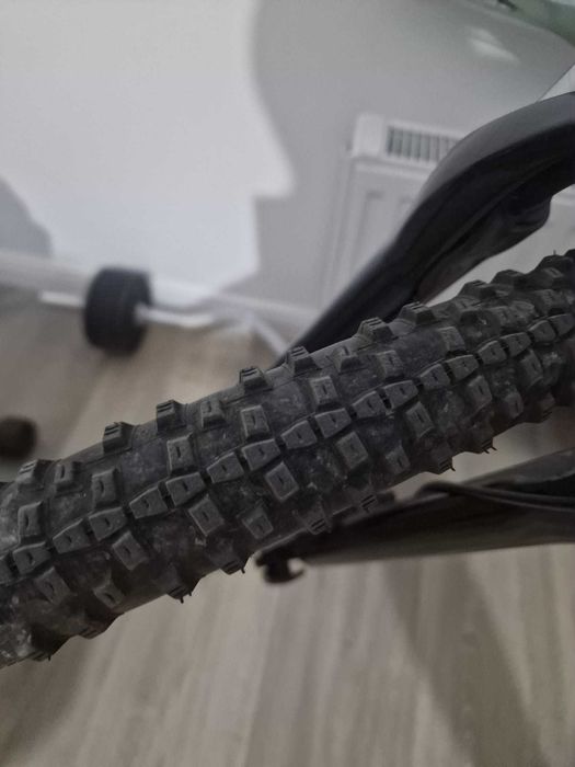Bicicleta cube aim pro 29" aproape noua