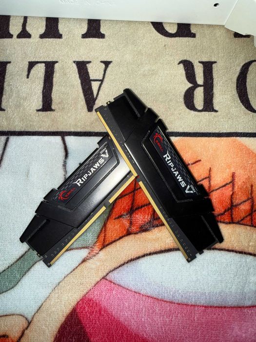 KIT PC GAMING i5-14600KF, PLACA DE BAZA B760M DS3H, 32GB ram ddr4 3600mhz, cooler AIO 240 AQIRYS HYDRA