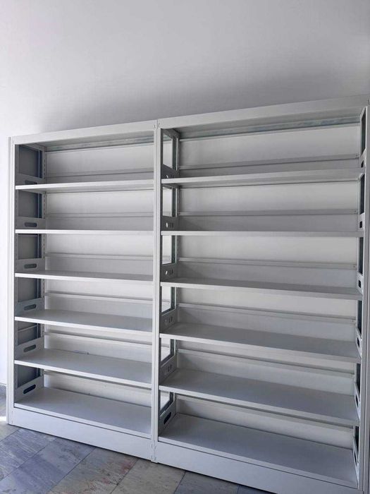 Kitob javoni/Uy kutubxonasi uchun kitob javoni